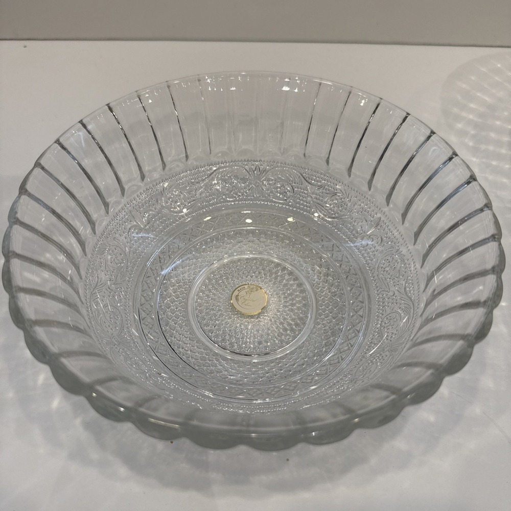 Vintage Crystal Clear Industries Trellis Serving  Bowl‎ Clear Glass 7 1/2"